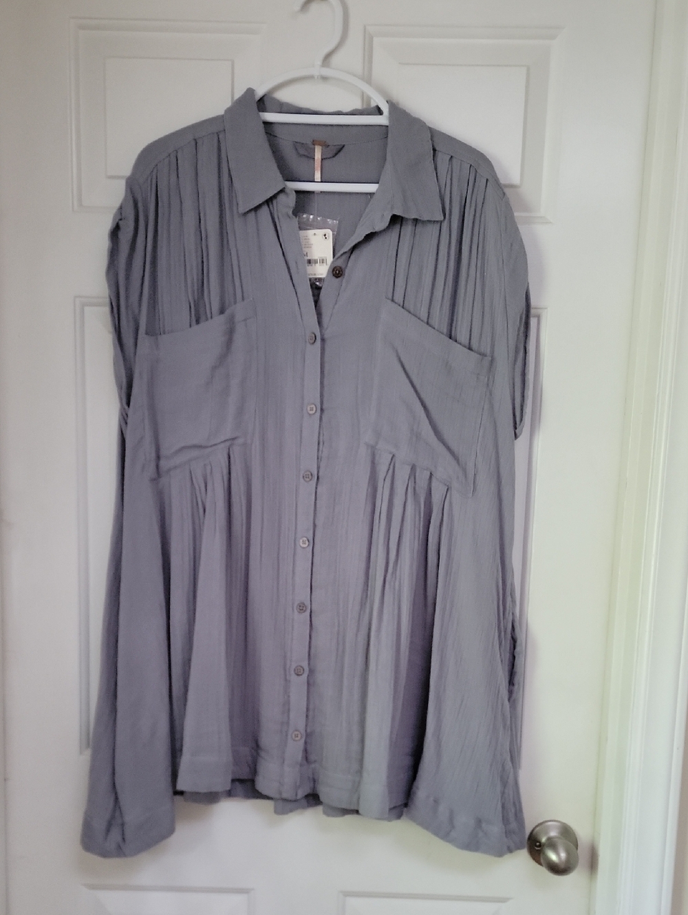 Free People NWT Light Gray Button-Up Pleated Blouse Med
